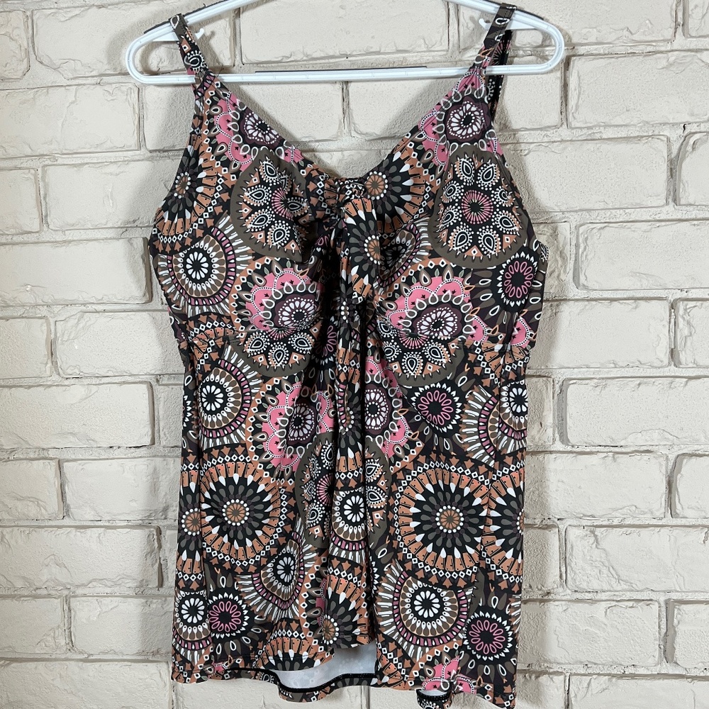 NWT Yidarton Women's Bathing Suit Top